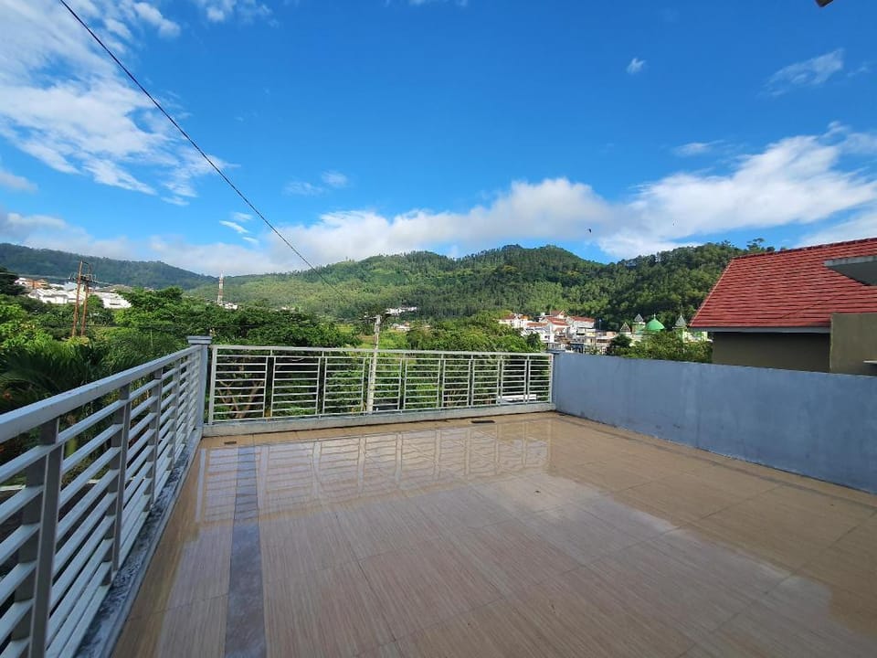 SUNRICH Villa Syariah Villa in Batu