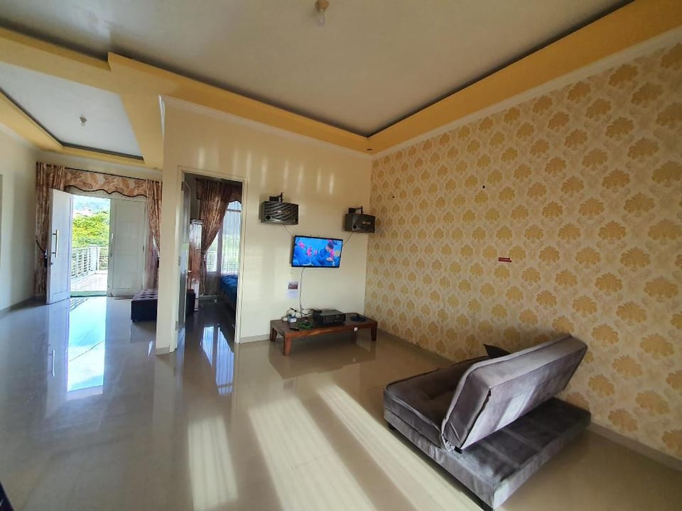 SUNRICH Villa Syariah Villa in Batu