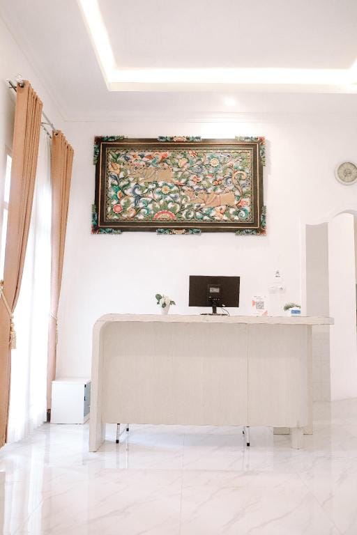 Cozy Corner House Bed and Breakfast in East Java