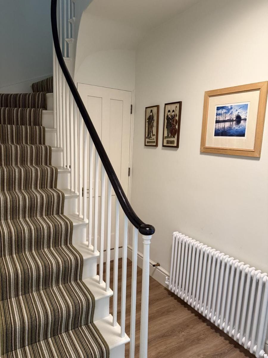 Consorts and Concubines Apartment in Windsor