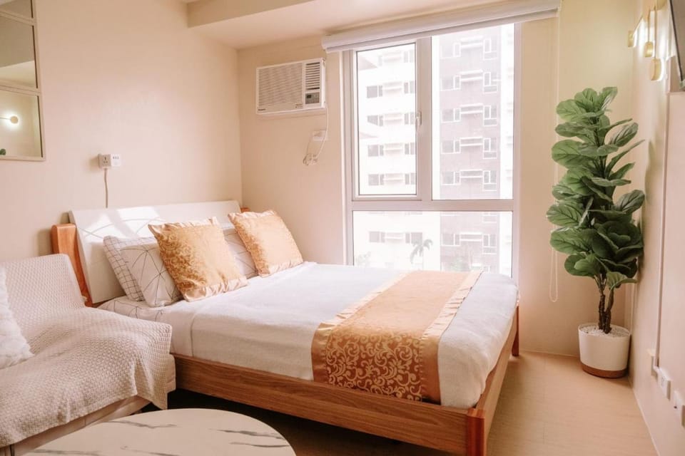 Minimalist Chic City Loft Vacation rental in Iloilo City