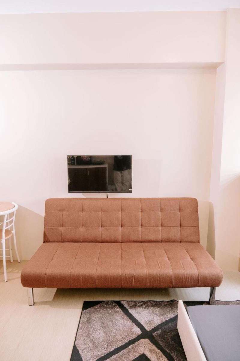Ultra-Modern Urban Getaway Apartment in Iloilo City