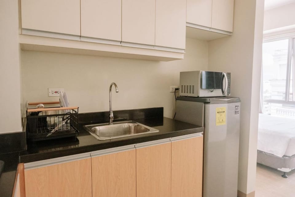 Stunning Cityscape Hideout Apartment in Iloilo City