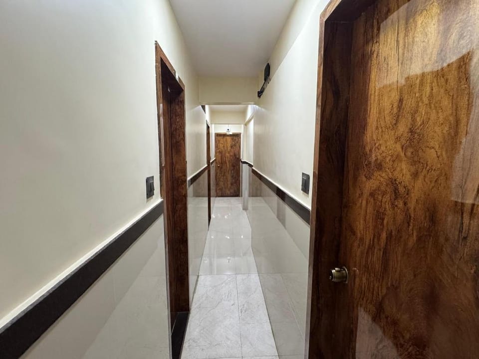 Sai Residency & Dormitory Hotel in Thane