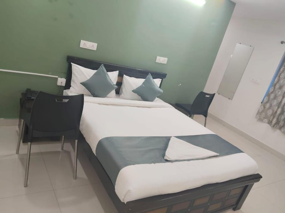 Hack N Sleep Living Inn Hotel in Hyderabad