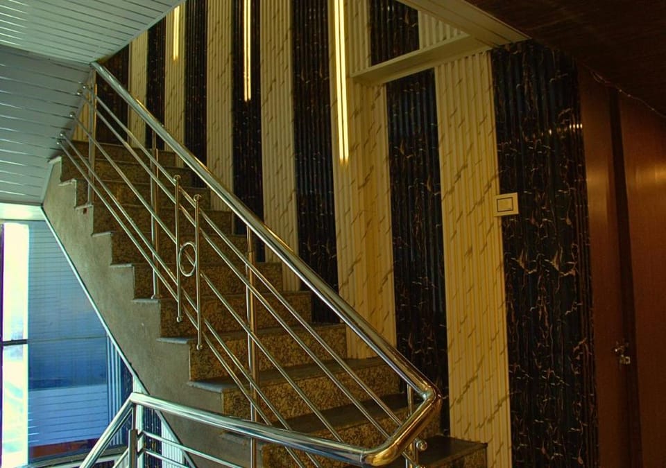 Ganga Riverfront Rooms And Banquet Hotel in Uttar Pradesh