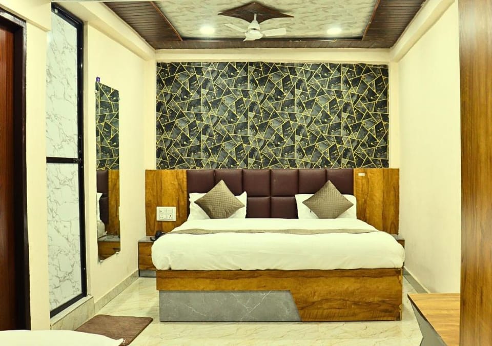 Ganga Riverfront Rooms And Banquet Hotel in Uttar Pradesh