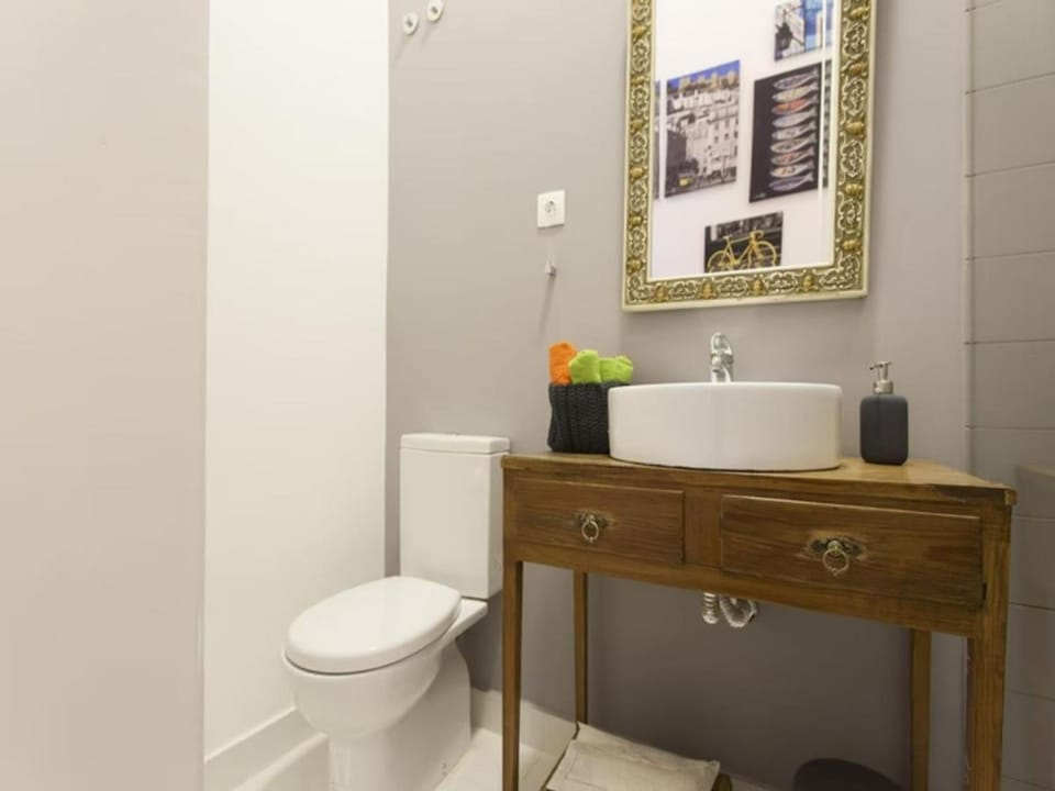 2 Bedroom Apartment located heart of Lisbon city Apartment in Lisbon