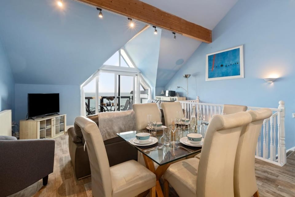 The Chandlery - Spectacular Sea Views Parking Vacation rental in Saundersfoot
