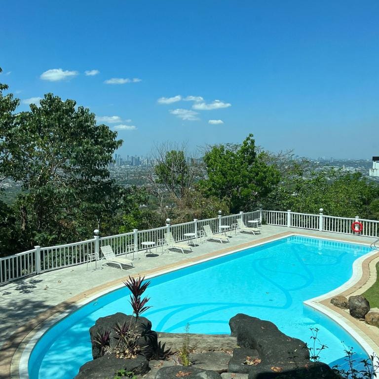 Eugenio Lopez Center Hotel in Antipolo
