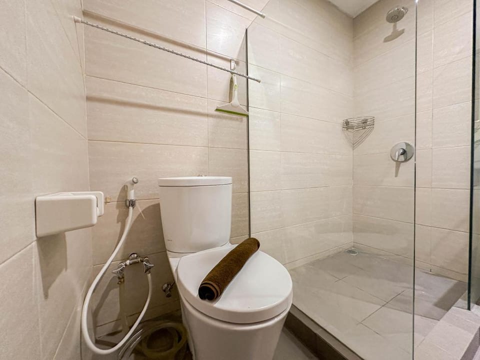 Comfortable Elegant 2BR at Linden Apt By Travelio Apartment in Surabaya