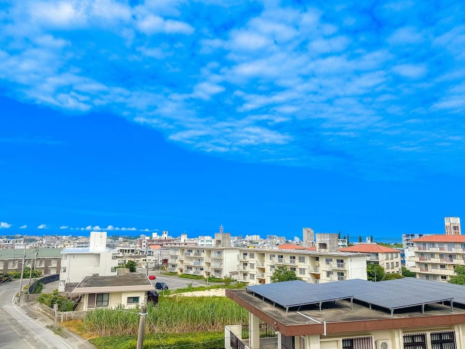 Mr.KINJO in エスポワール与那覇ビル Hotel in Okinawa Prefecture