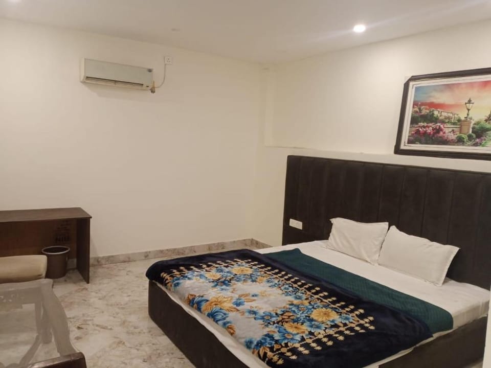 MANNAT 05 Hotel in Haryana