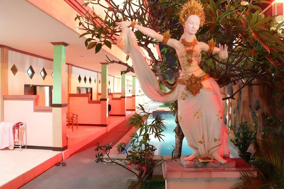 Taxa Hotel Hotel in Kuta