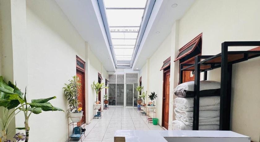 OYO 90299 Corner Guest House Hotel in East Java