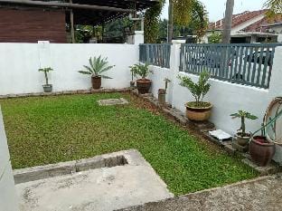 Mas Homestay Taman Bentara 6 Kebun Baru Batu 9 Vacation rental in Selangor, Malaysia