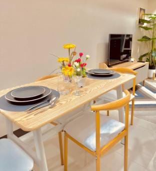 LUXURY EXECUTIVE  1BR in Uptown Parksuites T1,BGC Apartment in Taguig