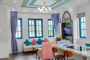 Deluxe 4 br Emeral Villa - Novaworld Phan Thiet Apartment in Phan Thiet