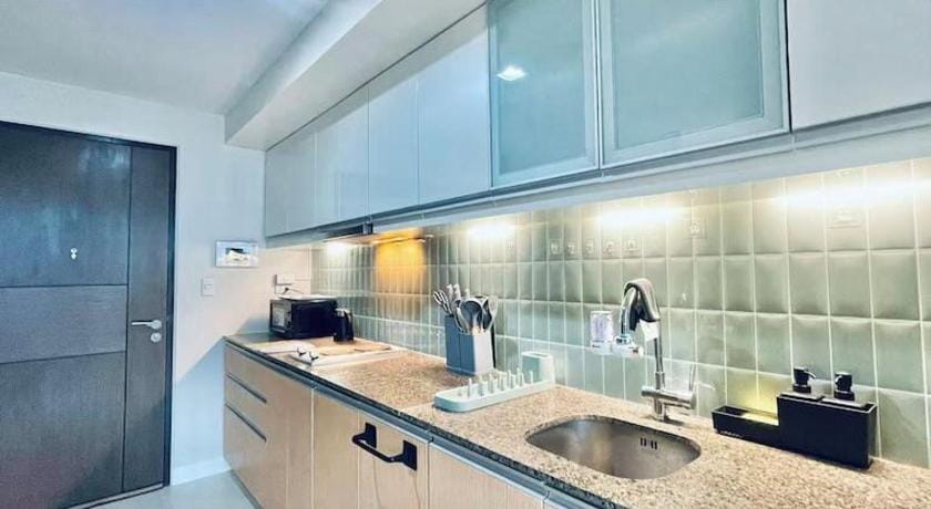 Affordable City View Apartment in Taguig