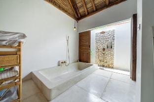 NEW! Lila Villa - 1BR Villa in Pecatu Villa in Bali