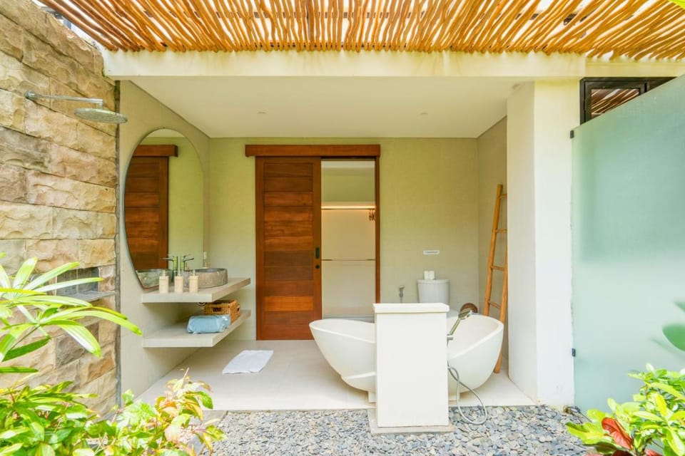 Villa Balena - 4BR Villa in Kerobokan Villa in North Kuta