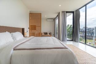 Villa Cusy - 4BR Villa in the Heart of Canggu Villa in North Kuta