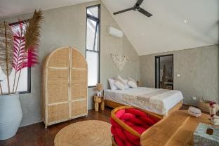 Bold Paradise - 4BR Villa in Kerobokan Villa in North Kuta