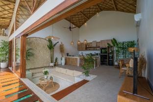 Viva la Vida Villa - 2BR Villa in Kerobokan Villa in North Kuta