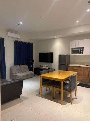 Matina Enclaves 2BR unit (Elegant) 2br 2bath Vacation rental in Davao City