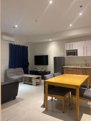 Matina Enclaves 2BR unit (Elegant) 2br 2bath Vacation rental in Davao City