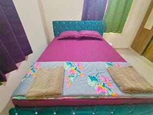 Couple Friendly Cozy City View 1BHK Homestay X5 Vacation rental in Bengaluru