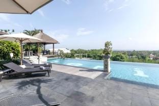 BIG SALES - 8BR Private Pool Villa in Jimbaran Vacation rental in Kuta Selatan