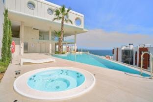 weforyou Med One J Vacation rental in Fuengirola