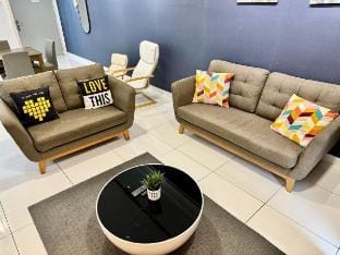 PB14 Huge 3BR Beside Paradigm Mall Vacation rental in Johor Bahru