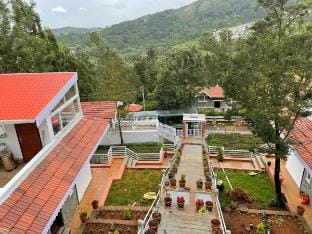 Casa Bonita – Gloria | Tea Estate Scenic Stay Vacation rental in Kerala