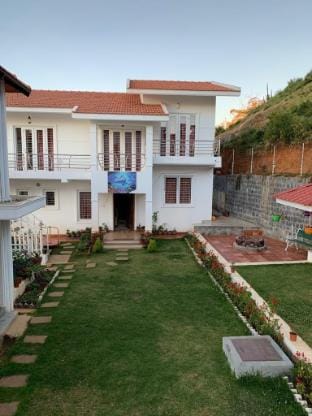 Casa De Amor – Family Home | Balcony & Views Vacation rental in Ooty