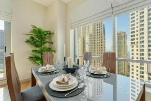 Spacious Stylish 1 Bedroom Vacation rental in Dubai