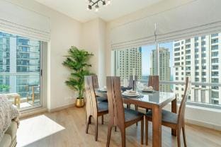 Spacious Stylish 1 Bedroom Vacation rental in Dubai