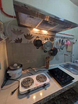 Spacious 3-Floor  6-BR Home, Pool, BBQ, KTV, WIFI Vacation rental in Davao City