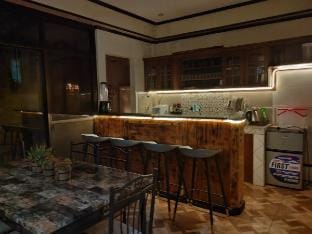 Spacious 3-Floor  6-BR Home, Pool, BBQ, KTV, WIFI Vacation rental in Davao City