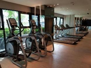 The Base Pattaya Pool View Fast WiFi 5 Min Walk to Beach by Lees Stay 791 Vacation rental in Pattaya City