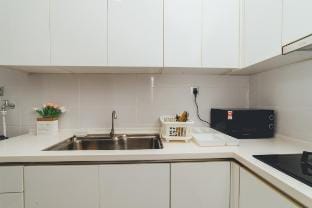 Paragon Residence The Modish 3BR7pax Balcony Vacation rental in Johor Bahru