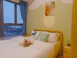 SUMMER两房两厕家庭套房 | 坐瞰城市夜景 | 可住4人|可做饭C17@金海湾Danga Bay Apartment in Johor Bahru