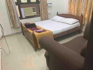 KEL6-Budget 1Bedroom/Annexe-Private Entrance Vacation rental in Chennai
