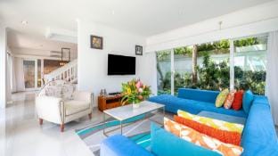 Villa Alun by Villa Finder Villa in North Kuta