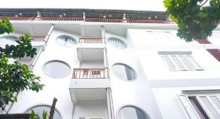 Double room with pool view Vacation rental in Hoi An