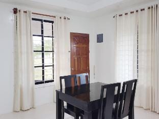 Glens Resort Bantayan Island (Garden Guesthouse) Vacation rental in Central Visayas