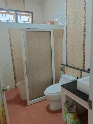 บ้านสวนสบายใจโฮมสเตย์ ใกล้มอแม่ฟ้าหลวง ห่างถนน 2กม Vacation rental in Thailand