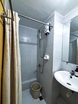 A Sleek  Spacious Escape Apartment in Iloilo City