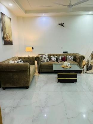 House of Solace@Chattarpur|3bhk Vacation rental in New Delhi